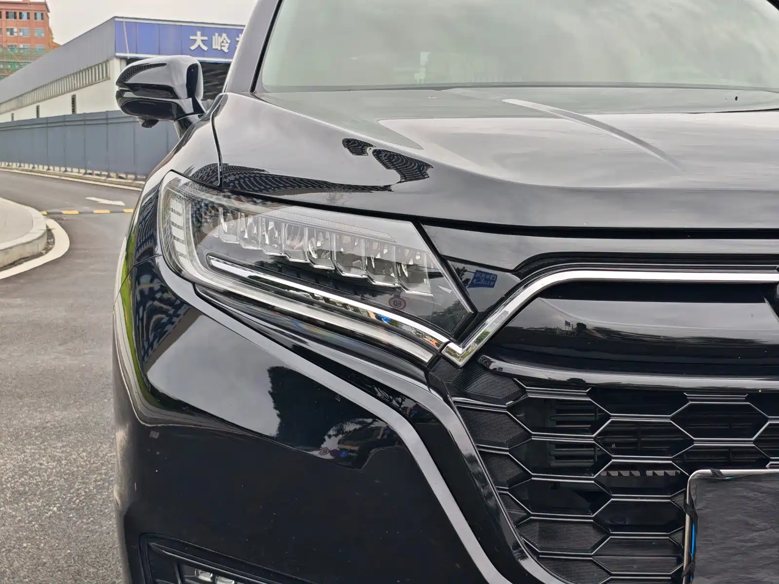 Фото 4 - Honda UR-V