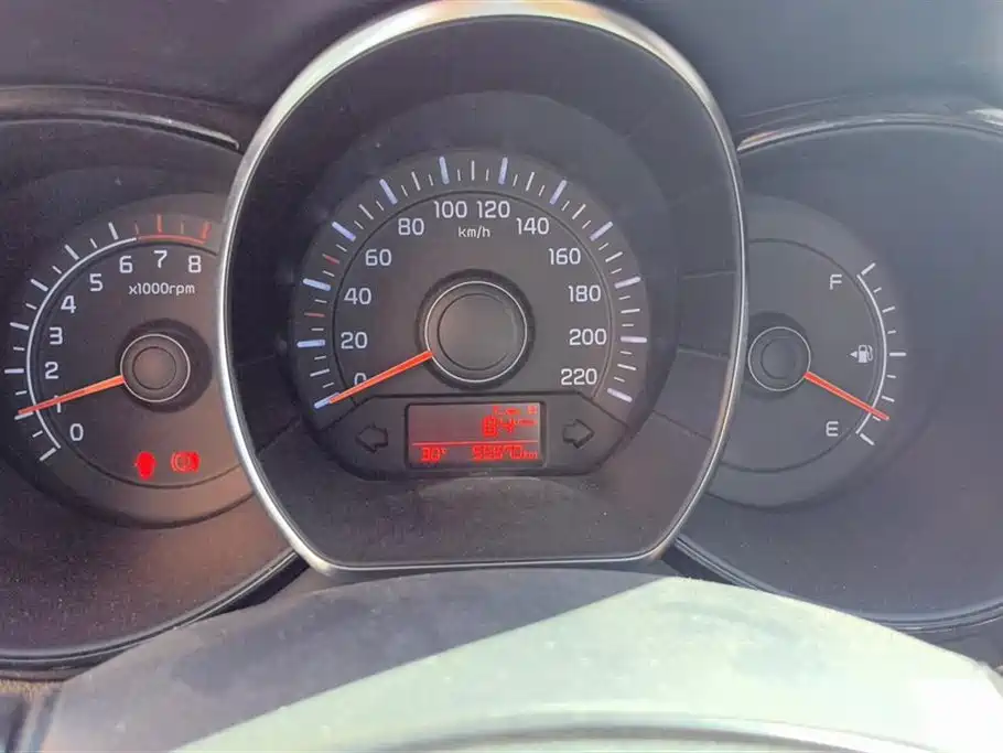 Kia K2 2015 Sedan 1.4L MT GLS фото 14