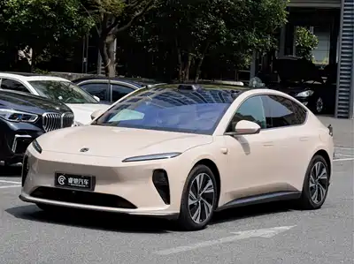NIO ET5
