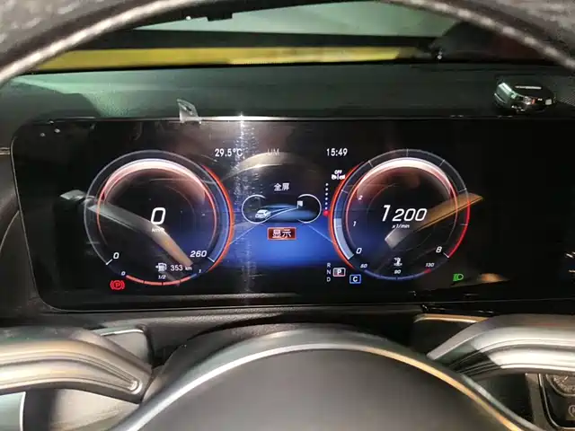 Mercedes-Benz GLB 2023 GLB 200 Dynamic — фото 4