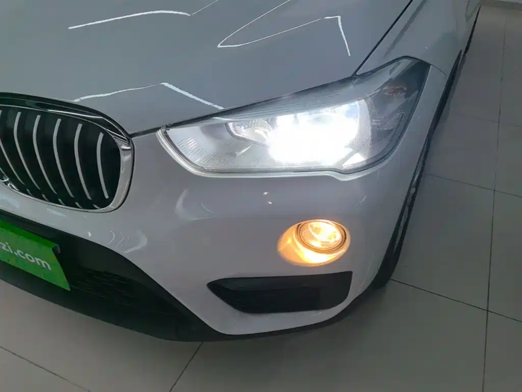 BMW X1 2016 sDrive18Li Fashion Model фото 24
