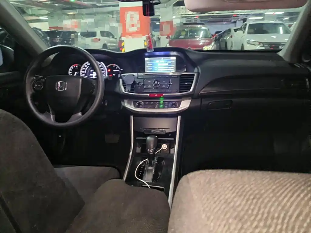 صورة 11 - Honda Accord