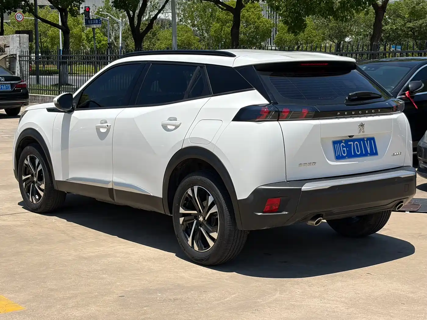 Peugeot 2008 2022 230THP THE ONE фото 5
