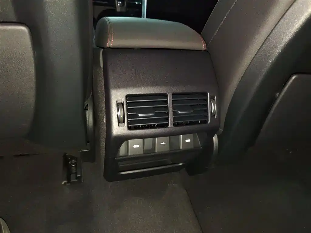 Land Rover Discovery Sport 2022 Model Facelift 249PS R-Dynamic S Performance Edition 5-seater фото 19