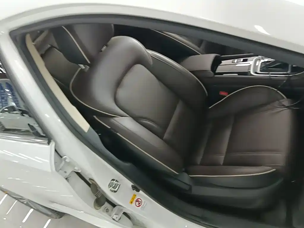 Changan Raeton CC 2018 2018 1.5T Auto Smart Elegance China V