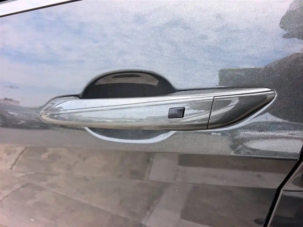 Hyundai Elantra 2023 1.5L CVT GLX Elite Edition фото 8