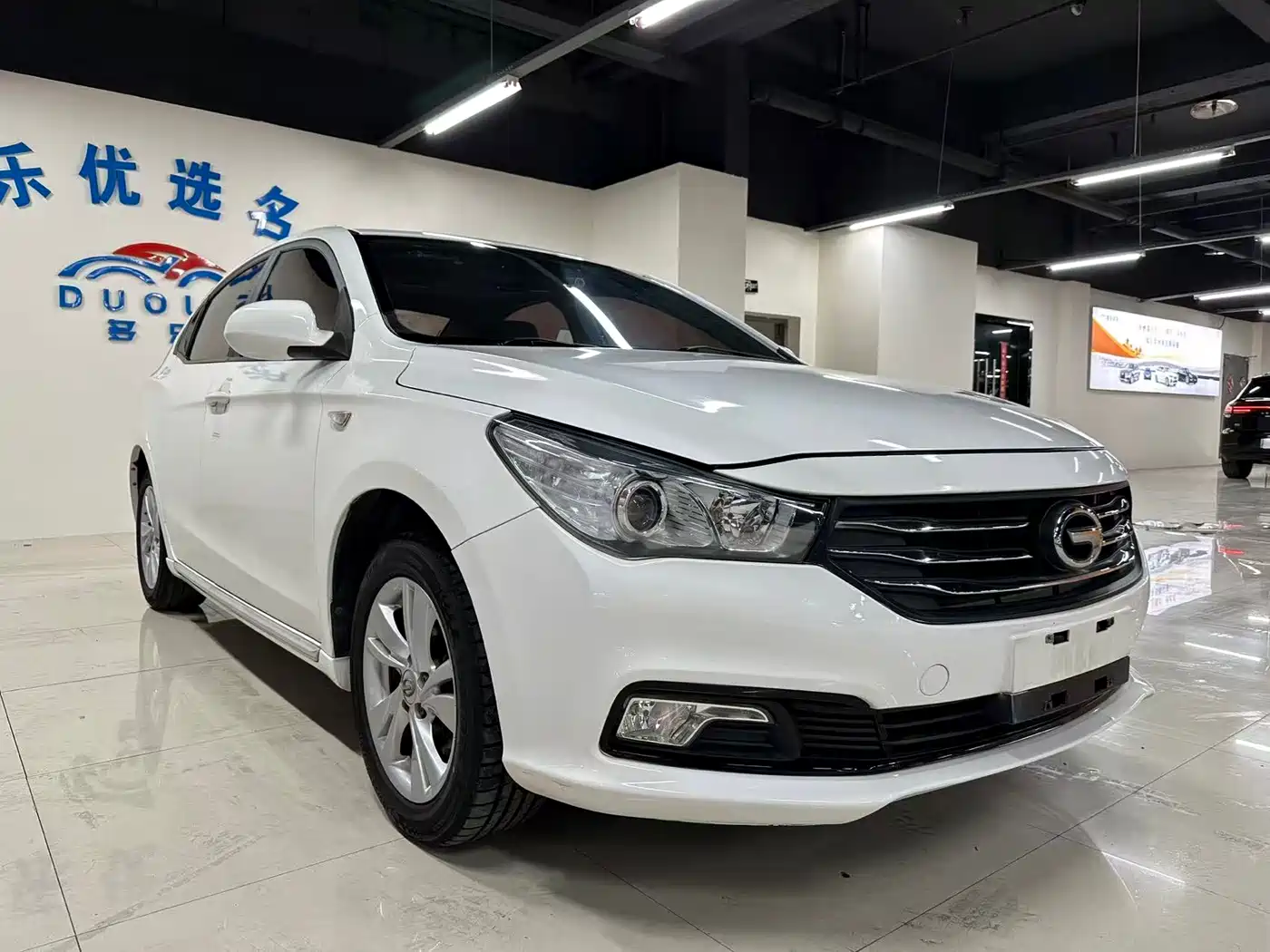 GAC Trumpchi Trumpchi GA3S Vision 2014 1.6L Automatic Luxury ESP Edition фото 3