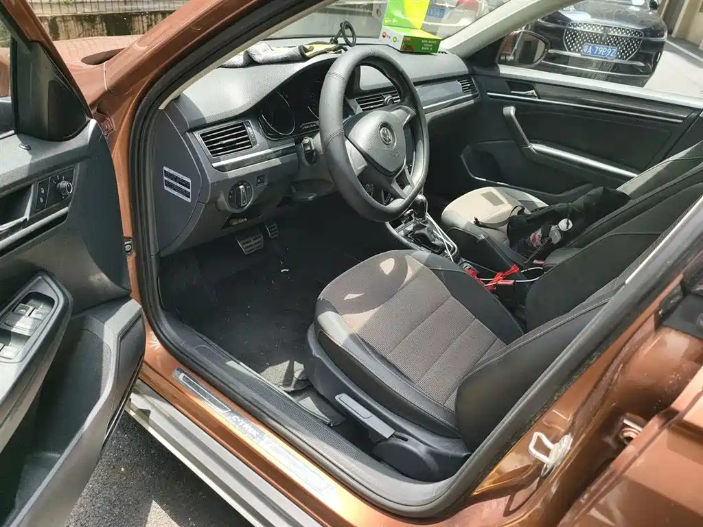 Volkswagen C-TREK 2017 230TSI DSG Comfort фото 14
