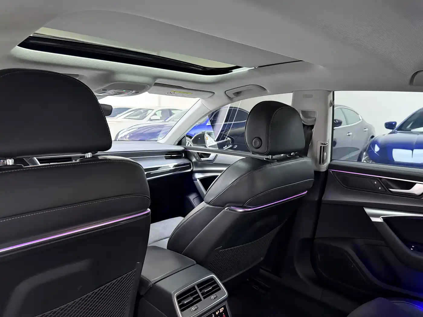Audi A7L 2024 45TFSI S-line Dream Edition Crystal Package фото 7