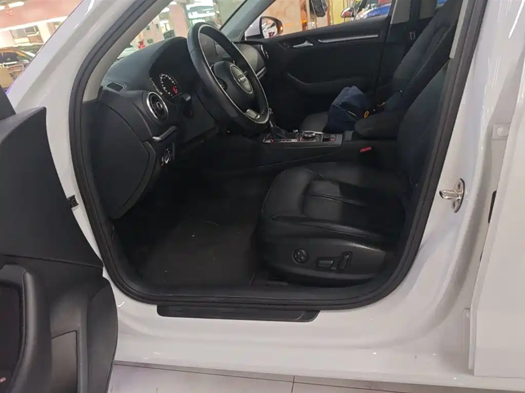 Audi A3 2014 Limousine 35 TFSI Auto Trend фото 15