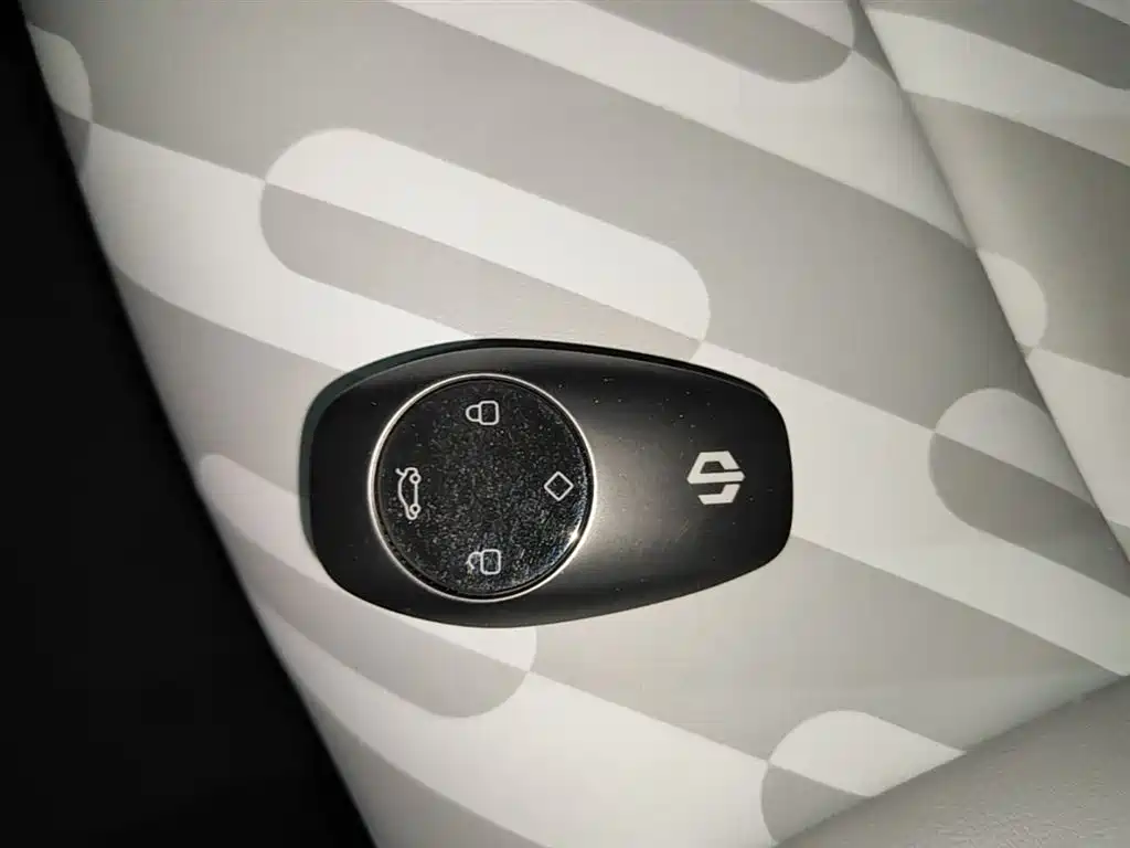 ZERO-RUNNING CAR ZERO RUN T03