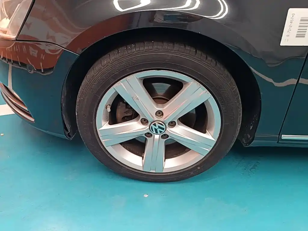 Фото 23 - Volkswagen Magotan