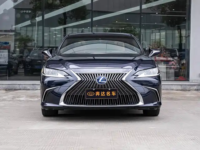 Lexus ES 2020 Model 300h Excellence Edition — фото 2