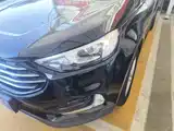 Фото 24 - Ford Edge