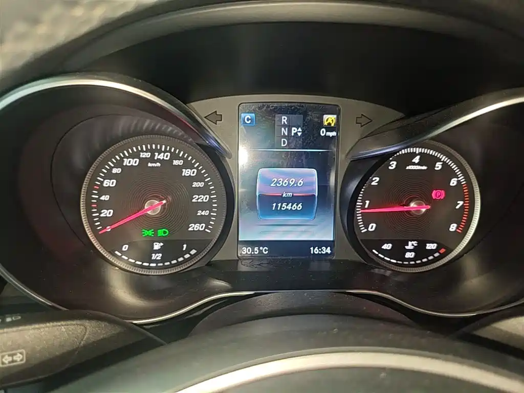 Mercedes-Benz C-Class 2016 C 180 L Sport фото 12