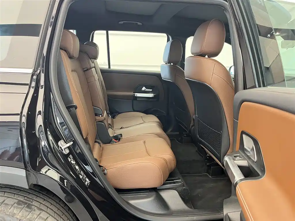 Mercedes-Benz GLB 2025 Model GLB 220 Fashion Style фото 12