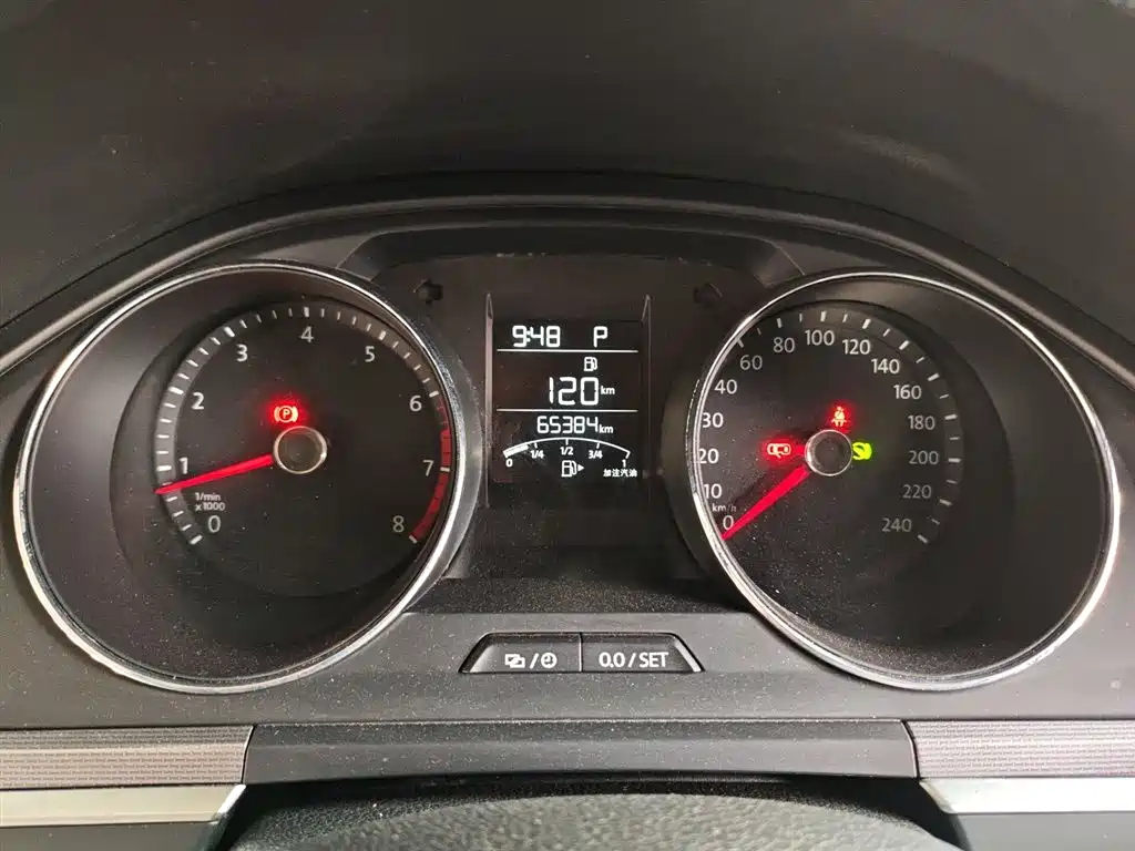 Volkswagen Bora 2016 Model 1.6L Automatic Fashion фото 8
