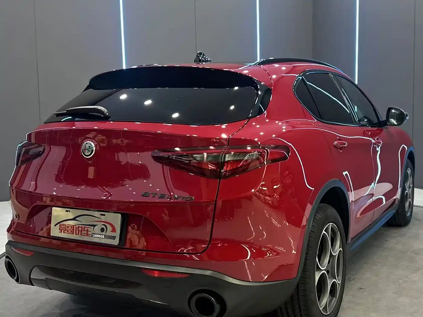 Alfa Romeo Stelvio 2021 2020 2.0T 280HP Luxury Edition