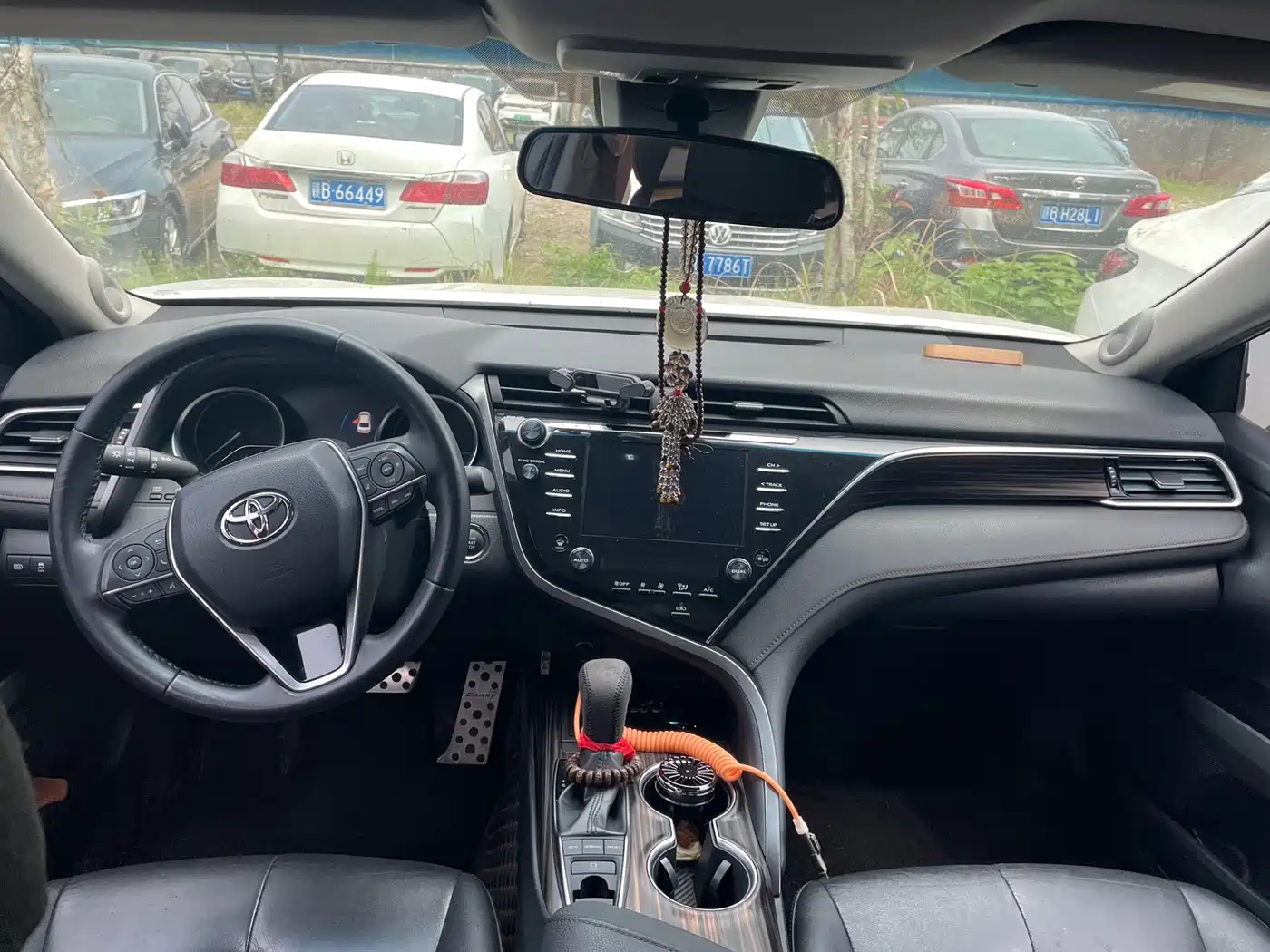 Toyota Camry 2018 2.5G Luxury Edition фото 6