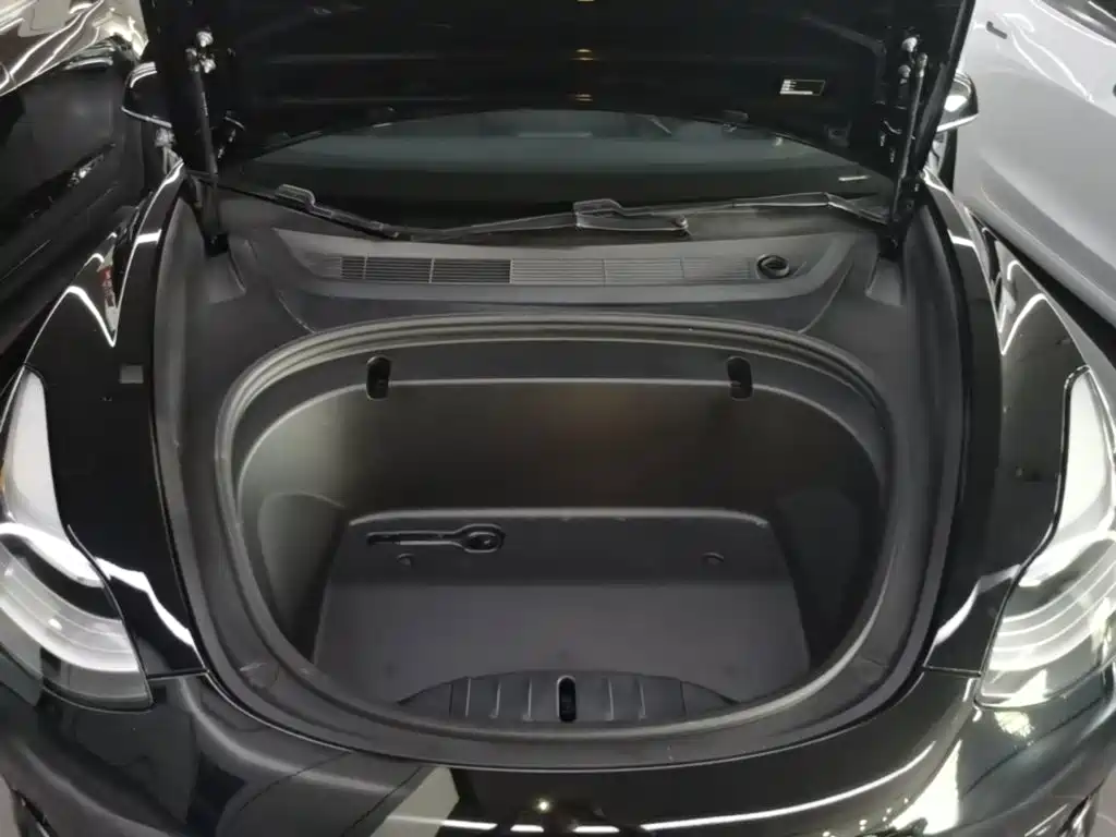 Tesla Model 3 2020 2020 Facelift Standard Range RWD Upgrade