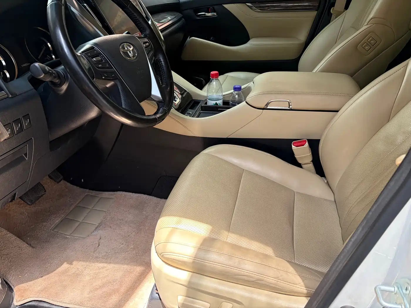 Toyota Vellfire 2020 Twin Engine 2.5L HV Premium Edition фото 9