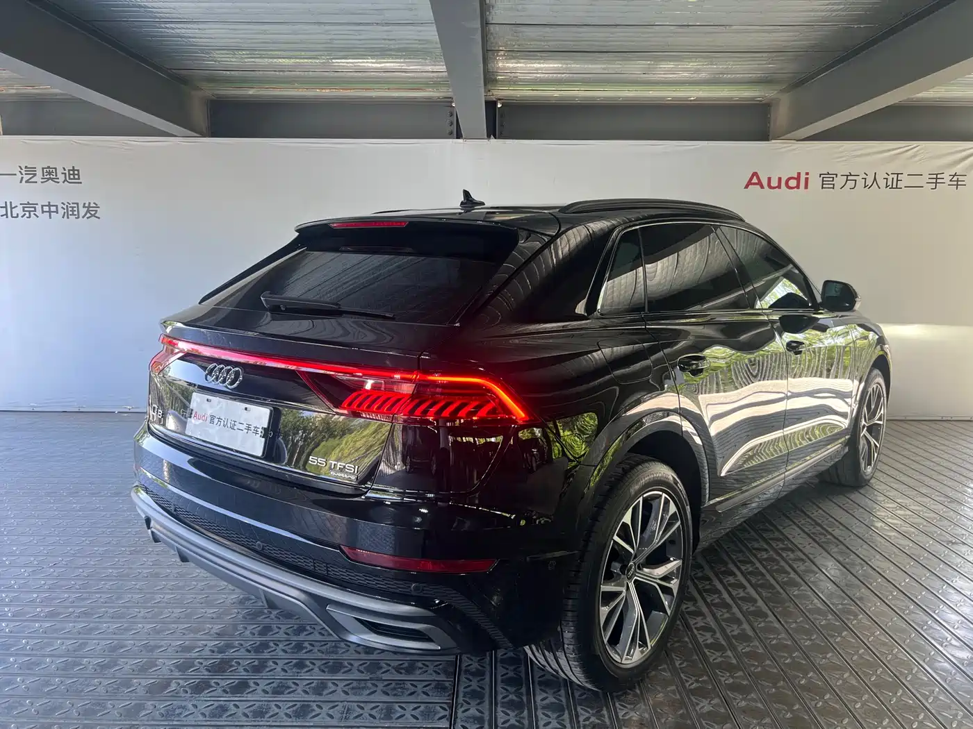 Audi Q8 2022 55 TFSI Luxury Dynamic фото 5