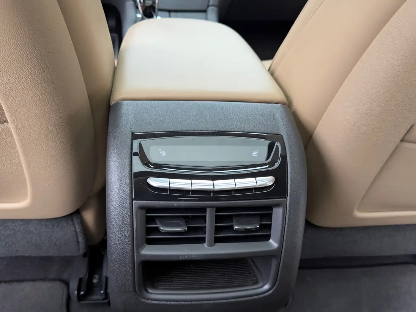 Cadillac XT5 2025 2022 2.0T 4WD Platinum
