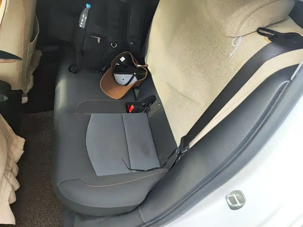 Chevrolet Cruze 2017 1.5L Automatic Pioneer Sunroof фото 15