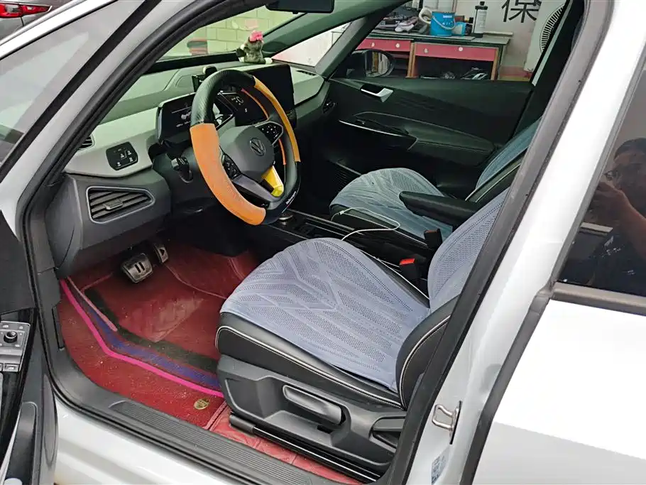 Volkswagen ID.3 2023 Pure Smart Edition фото 9