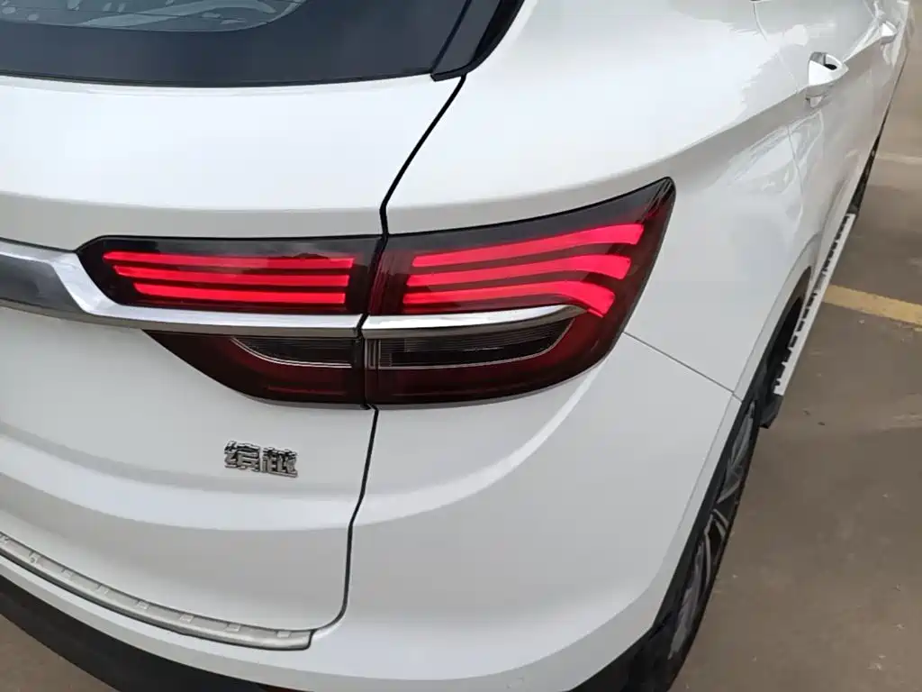Geely Coolray 2019 2019 260T DCT Knight China V