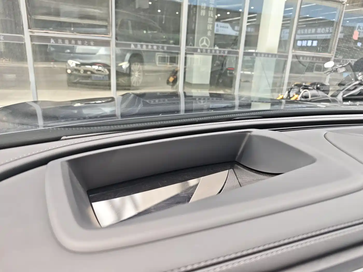 Mercedes-Benz GLC 2026 GLC 300 L 4MATIC Sport 7-Seater фото 14