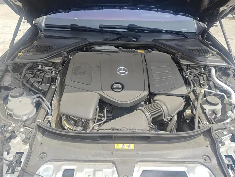 Mercedes-Benz E-Class 2026 E 260 L Classic Edition фото 10