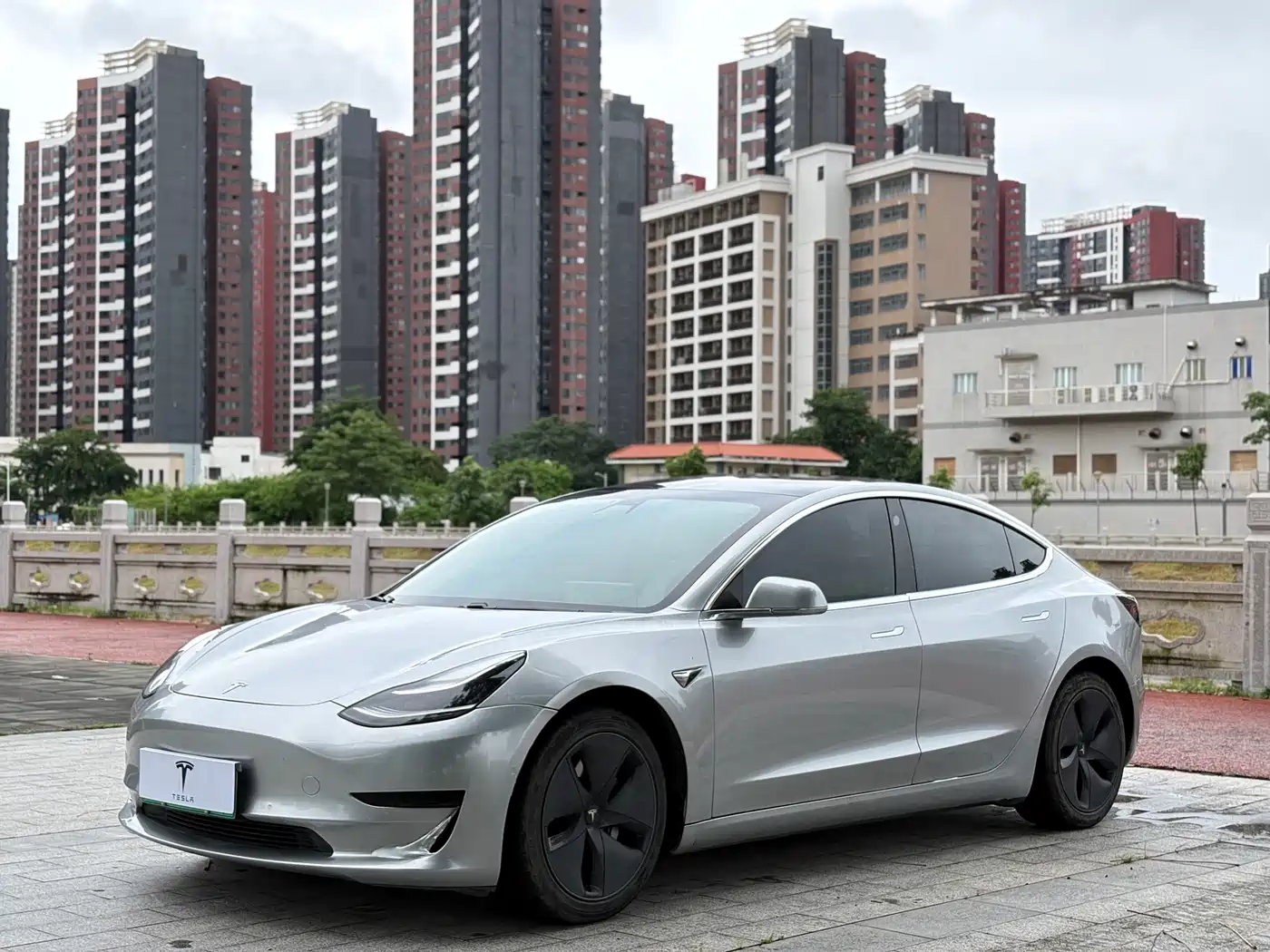  Tesla Model 3 2020 Standard Range Rear-Wheel Drive Upgrade