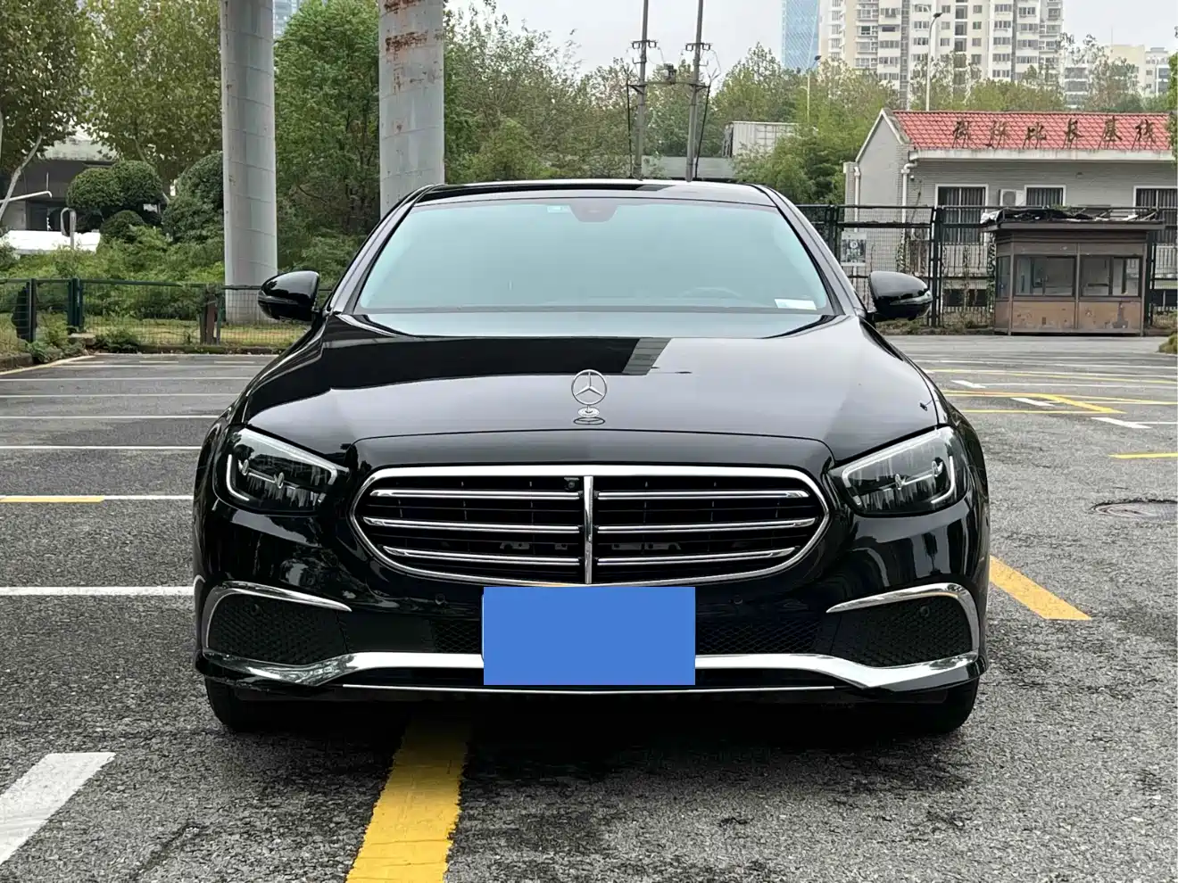 Mercedes-Benz E-Class 2023 E 300 L Luxury фото 2