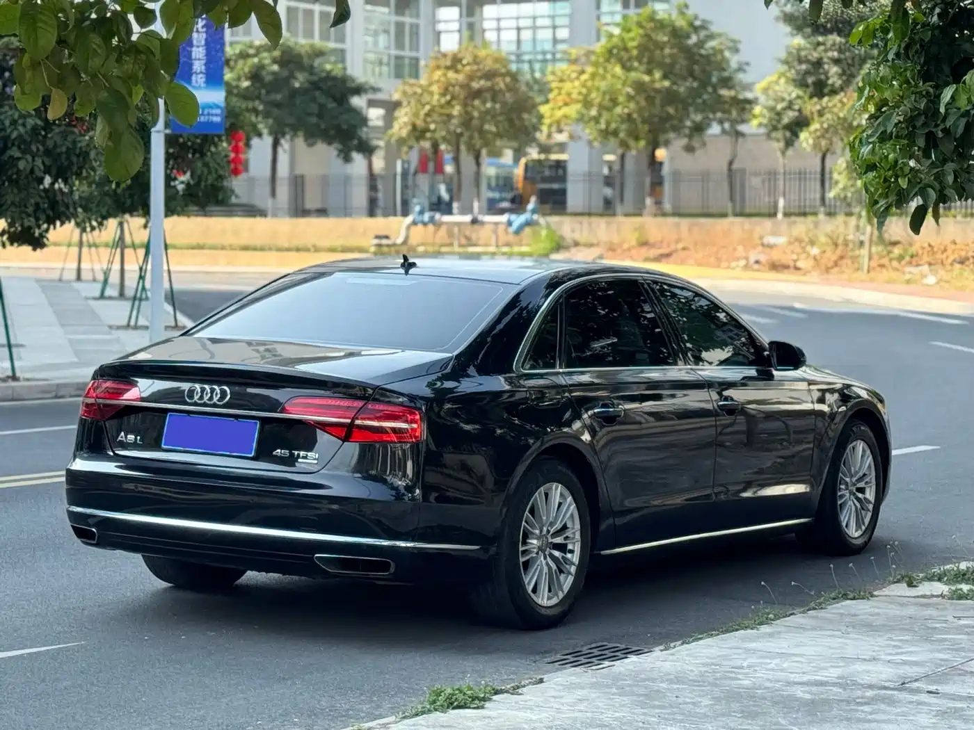 Audi A8 2016 A8L 45 TFSI quattro Fashion фото 18