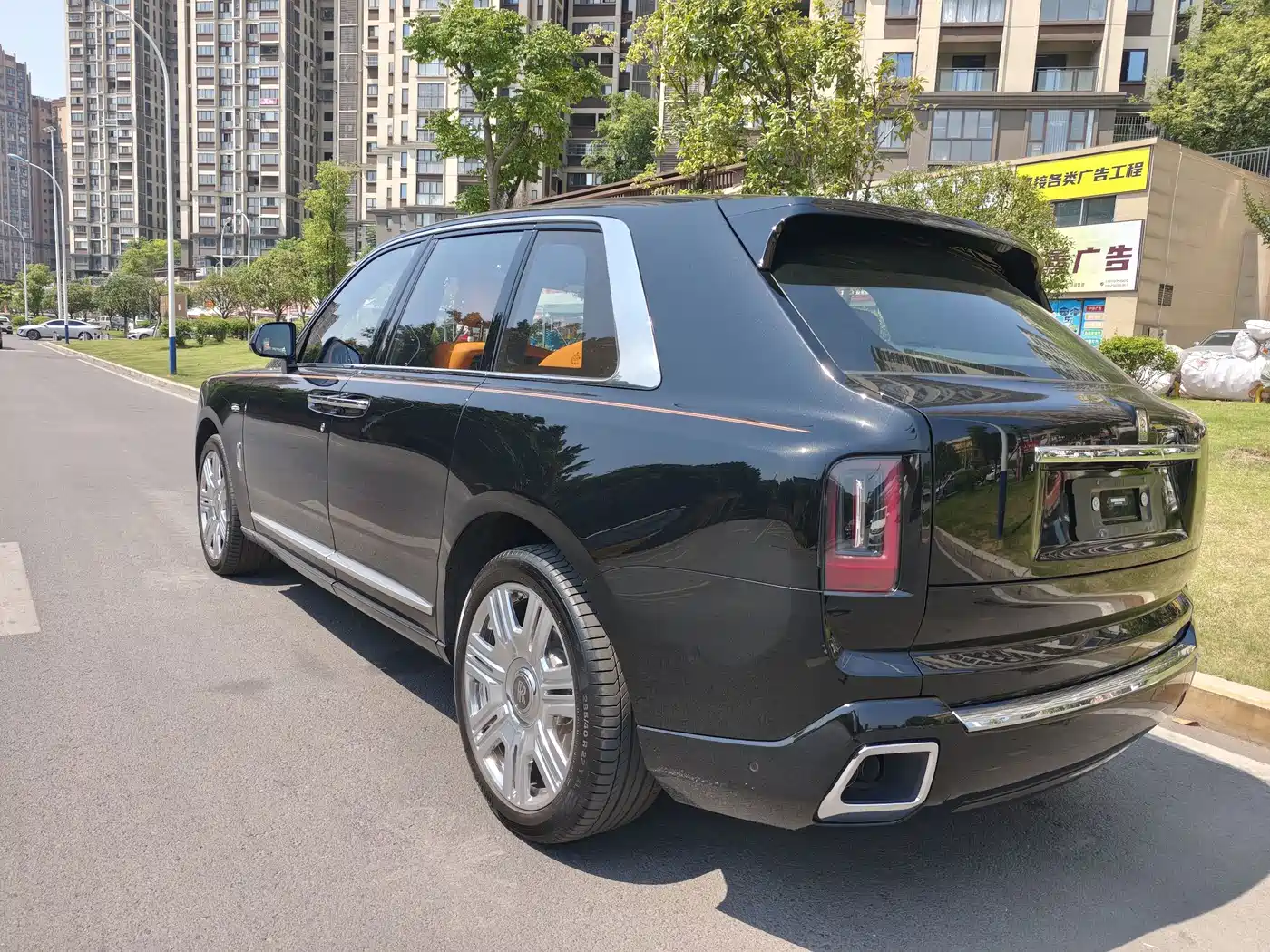 Rolls-Royce Cullinan 2026 2024 4-Seater