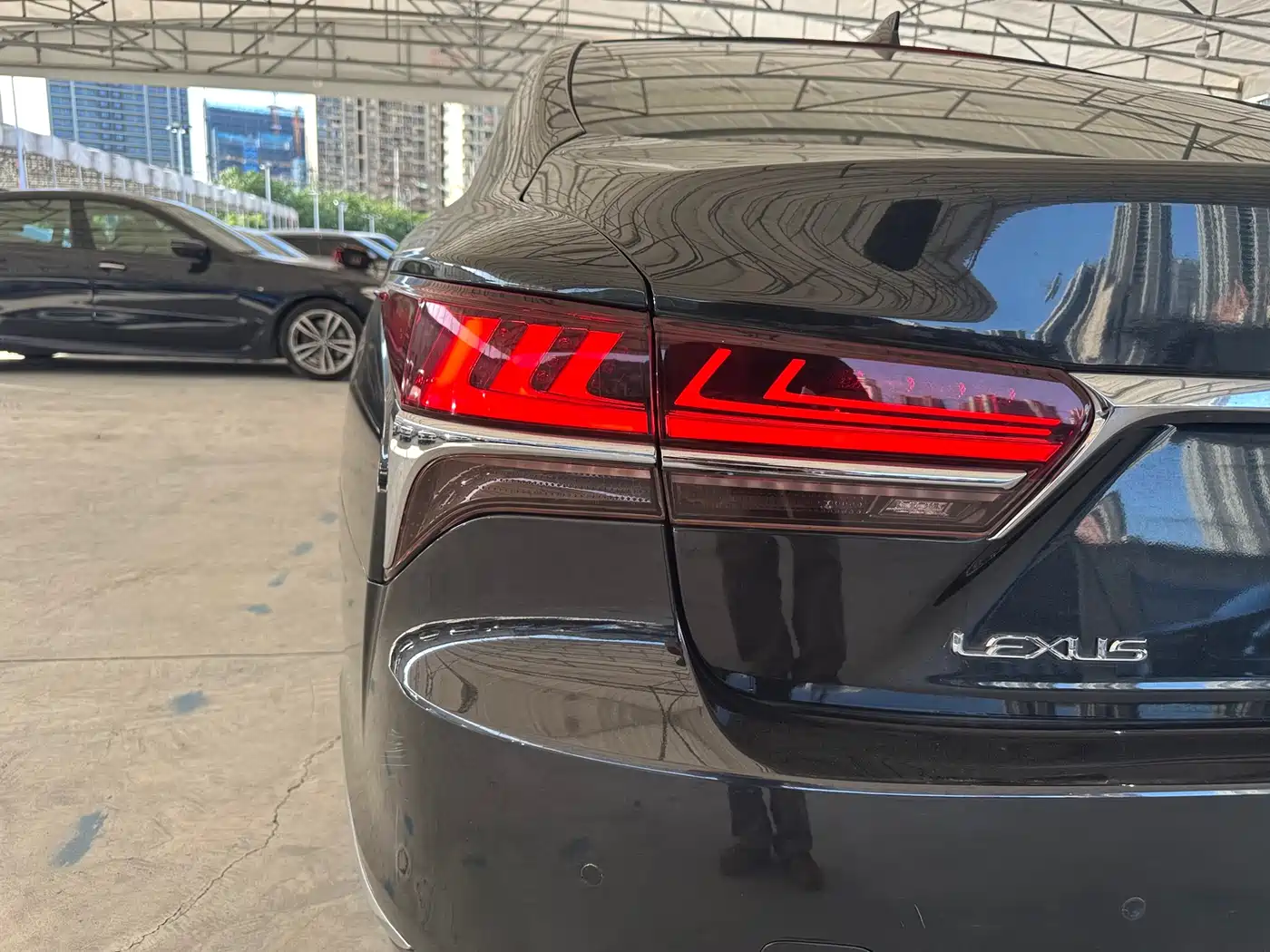 Lexus LS 2018 350 Excellence Edition China V фото 7