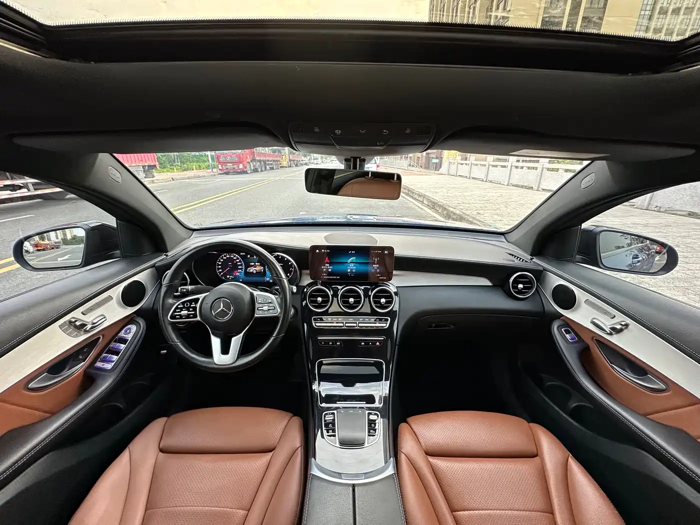 Mercedes-Benz GLC Coupe 2022 Facelift GLC 260 4MATIC Coupe SUV фото 5