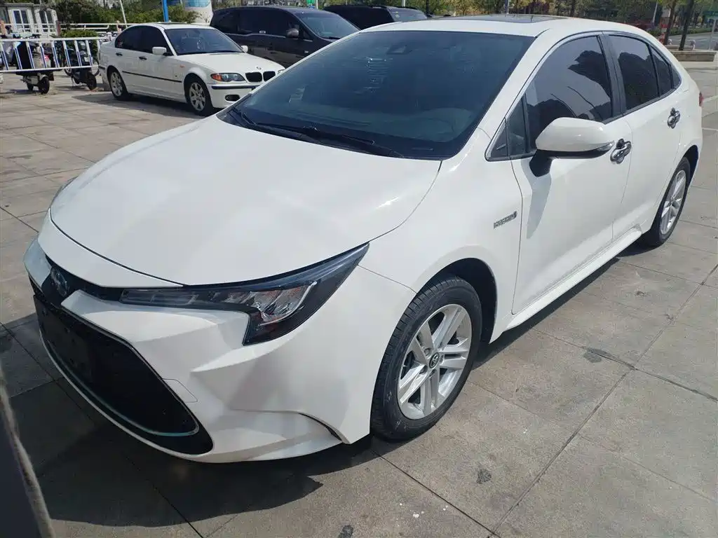Toyota Levin 2022 Dual Engine 1.8H E-CVT Luxury Edition фото 2
