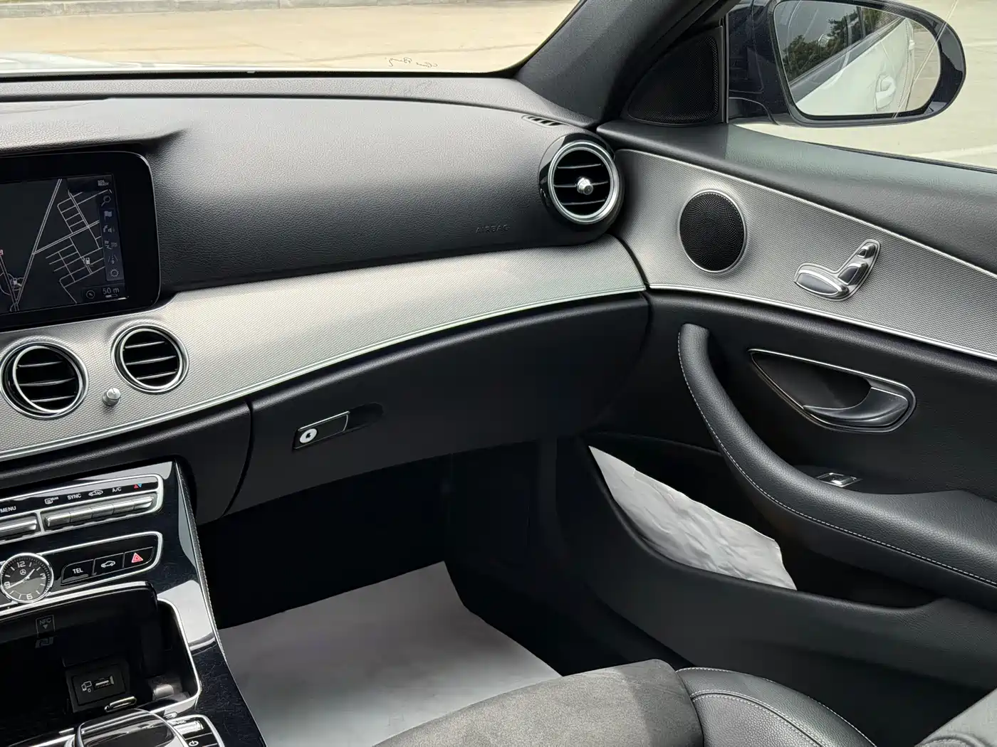 Mercedes-Benz E-Class 2017 E 200 Sport фото 28