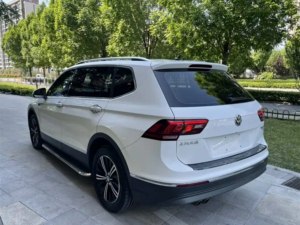 Volkswagen Tiguan L 2019 330TSI Automatic 2WD Panorama Comfort Edition China VI фото 22