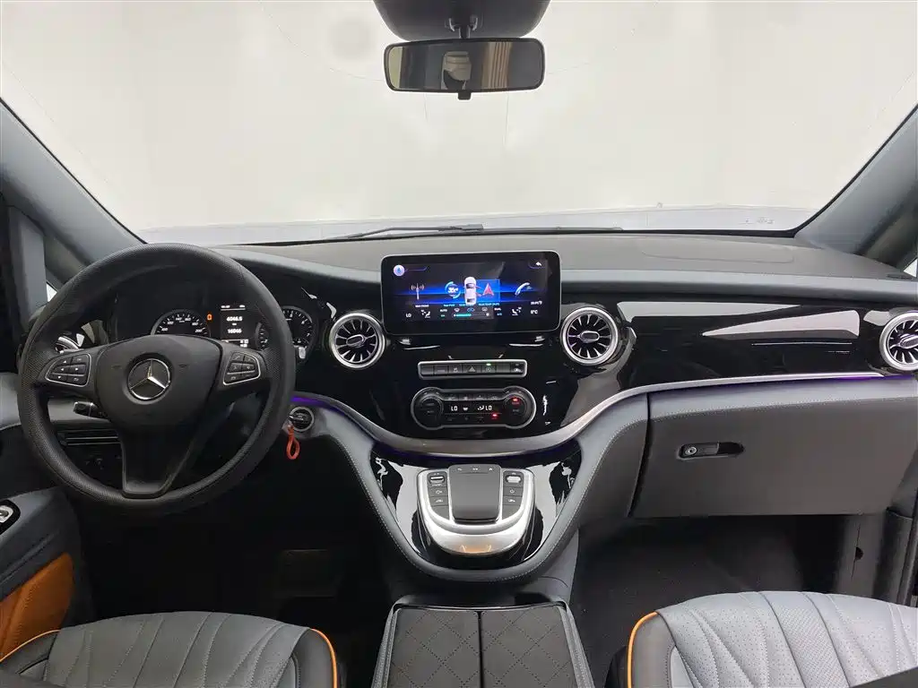 Mercedes-Benz Vito 2023 2.0T Elite 7-Seater фото 11