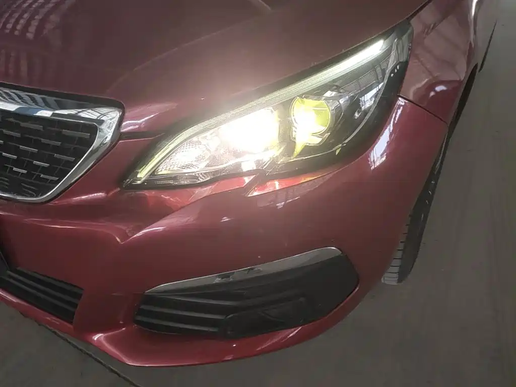 Peugeot 308 2019 230THP Automatic Luxury Edition China V фото 24