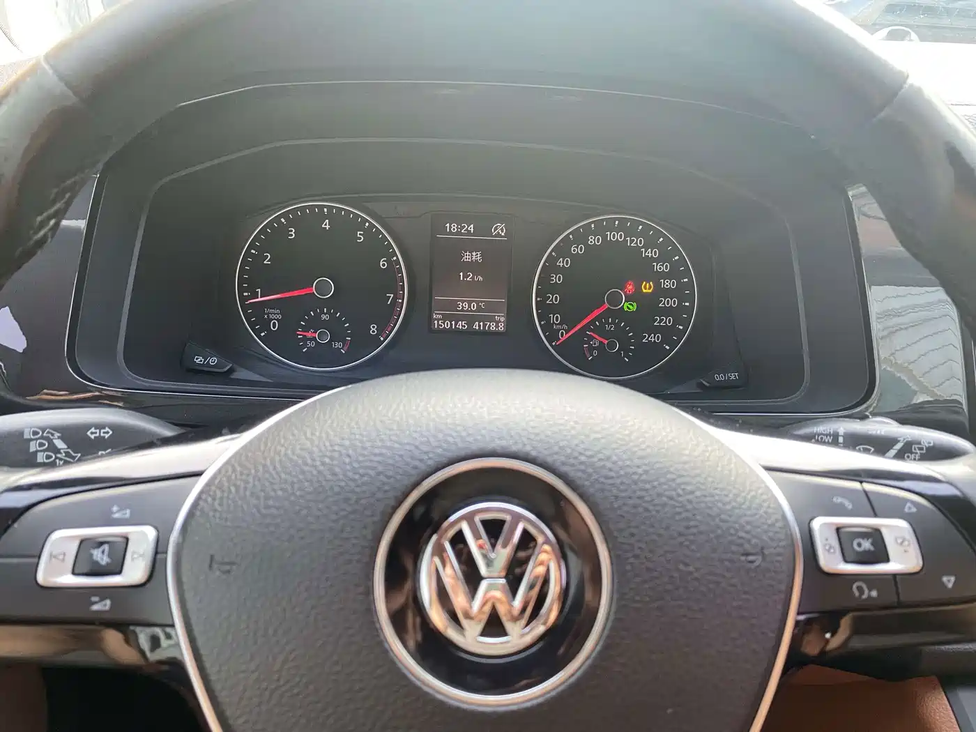 Volkswagen Caravelle 2017 2017 2.0TSI 4WD Luxury 7-Seater