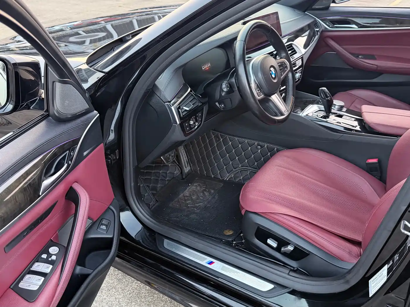 BMW 5 Series 2019 530Li Premium M Sport Package фото 4