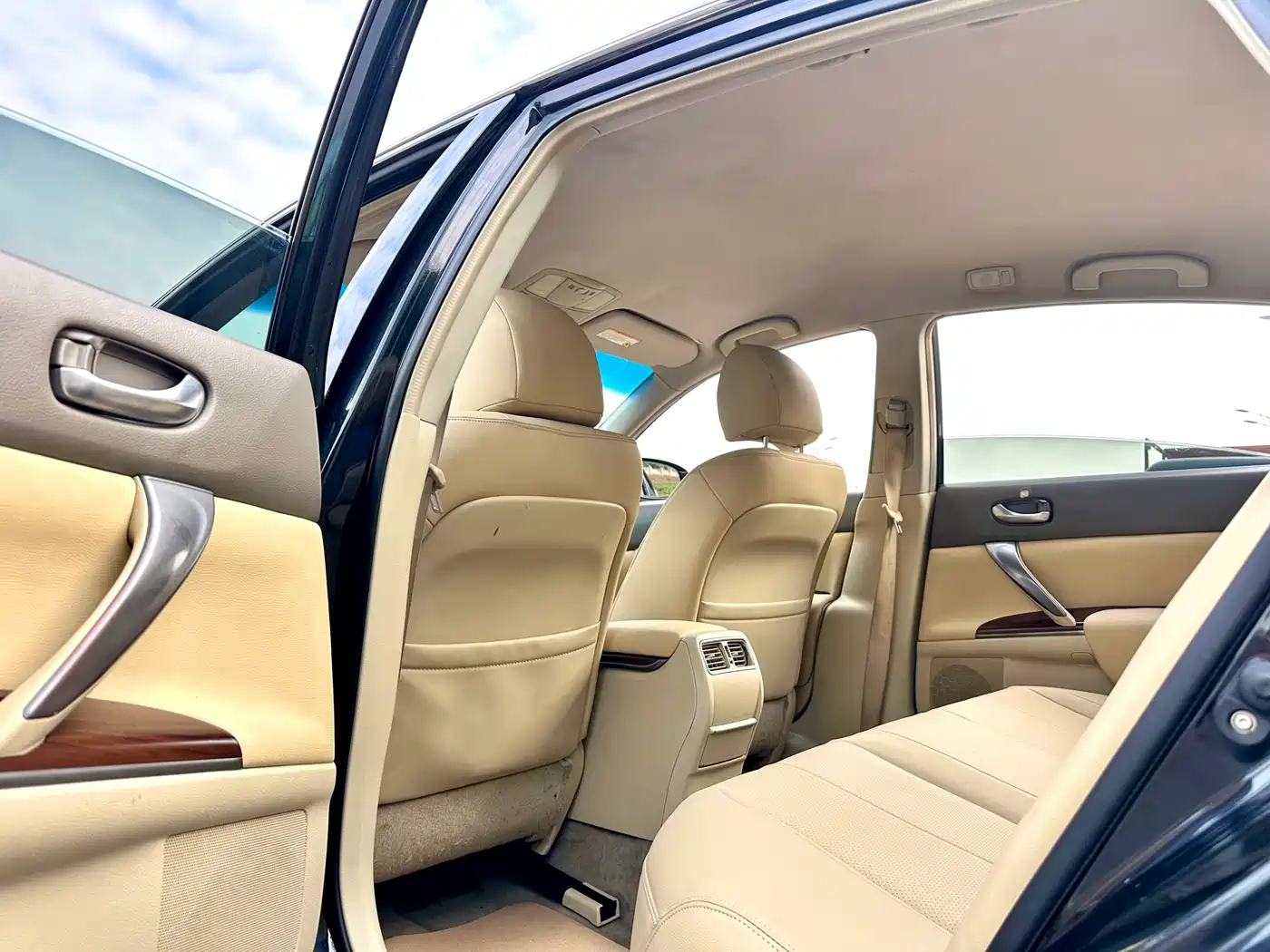 Nissan Teana 2010 2010 2.0L XL Anniversary Edition