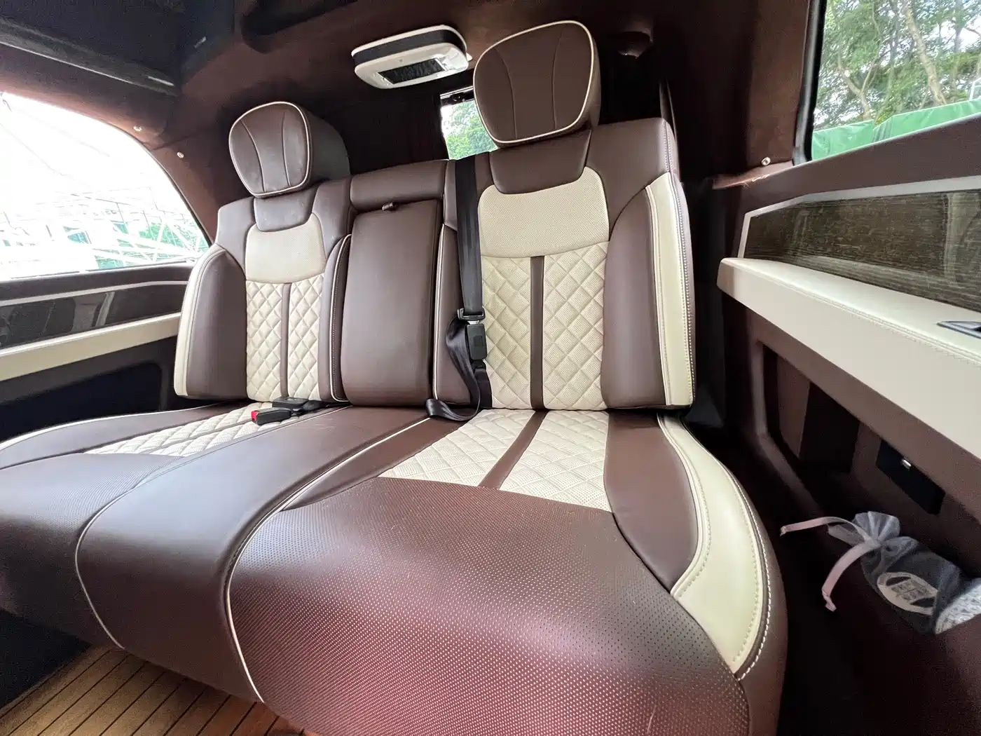 Mercedes-Benz V-Class 2018 V 260 L Premium Long Wheelbase Edition China VI фото 10