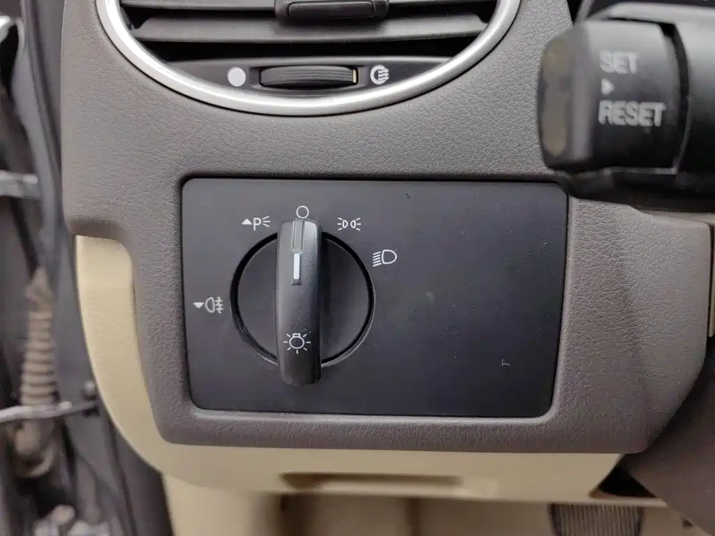 Ford Focus 2012 2012 Sedan Classic 1.8L Auto Base
