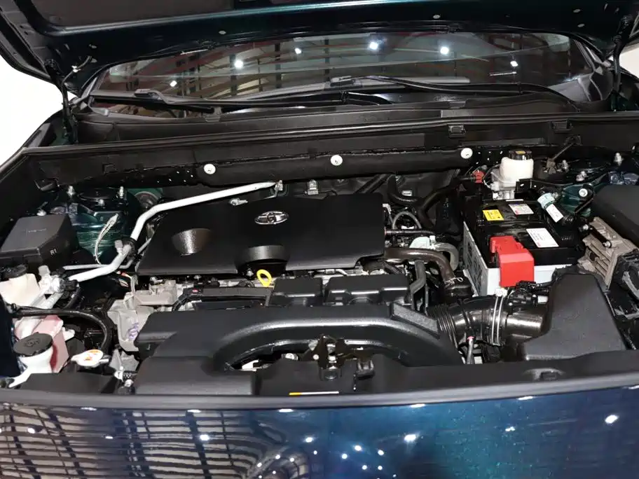 Toyota Wildlander 2020 2.0L CVT AWD Premium Edition фото 19