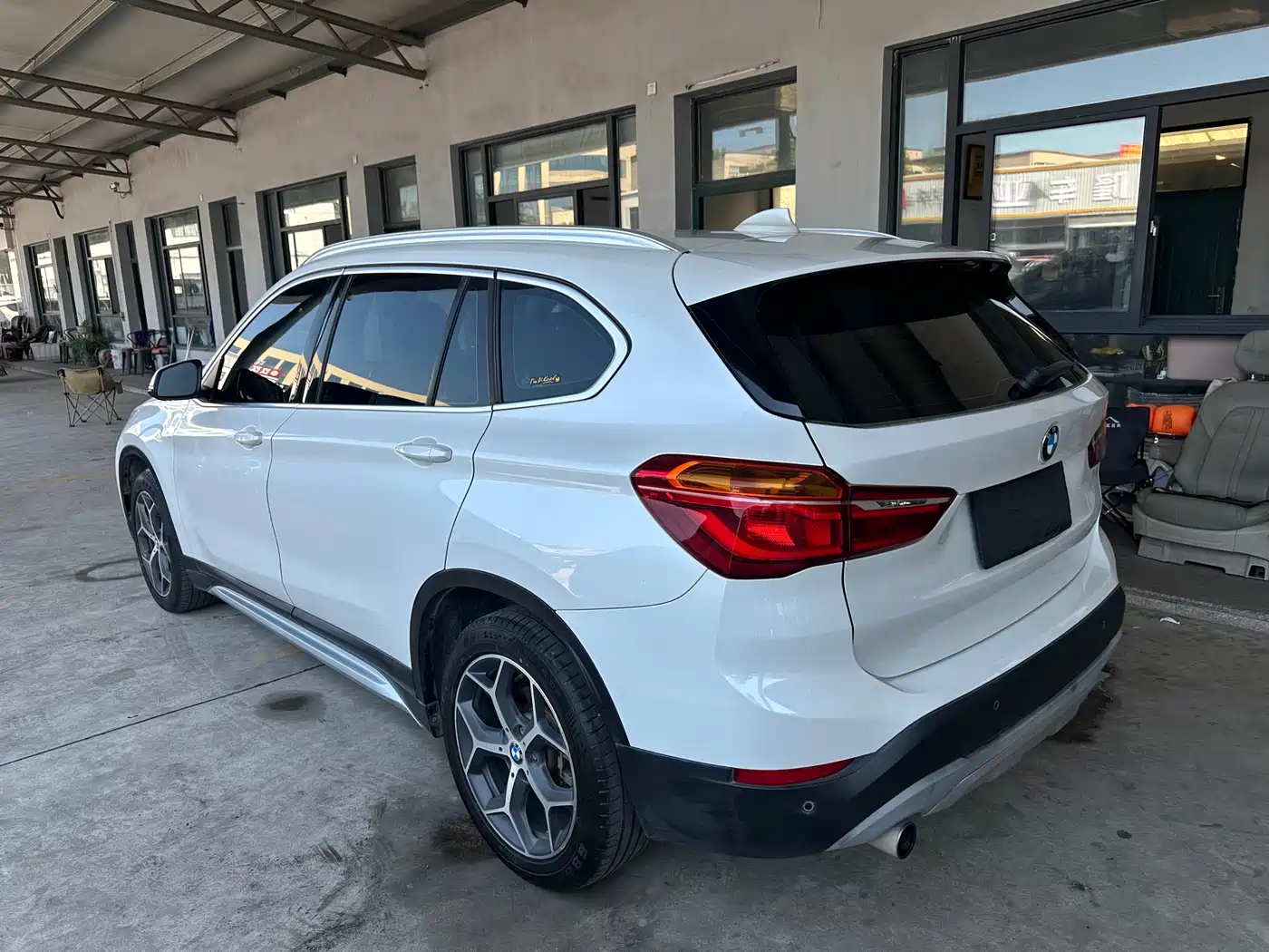 BMW X1 2018 sDrive18Li Premium Model фото 11